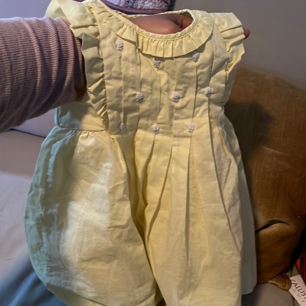 Janie and jack- beautiful light yellow dress